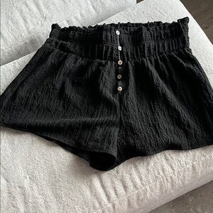 SHEIN Black High Waist Ruffled Shorts